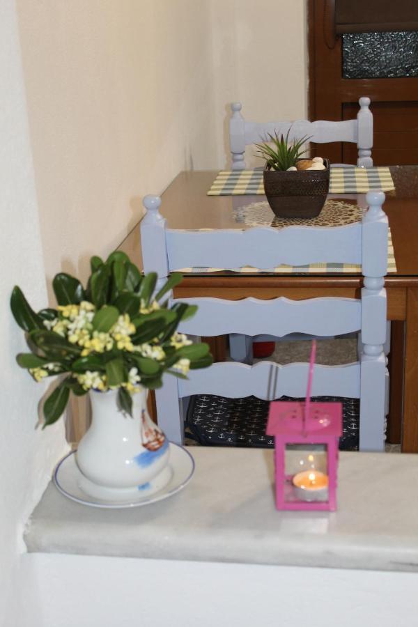 Vakis Apartments Romanon Esterno foto